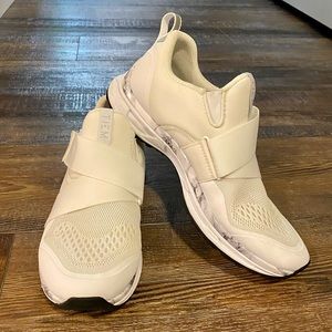 TIEM Spin Shoes with SPD cleats